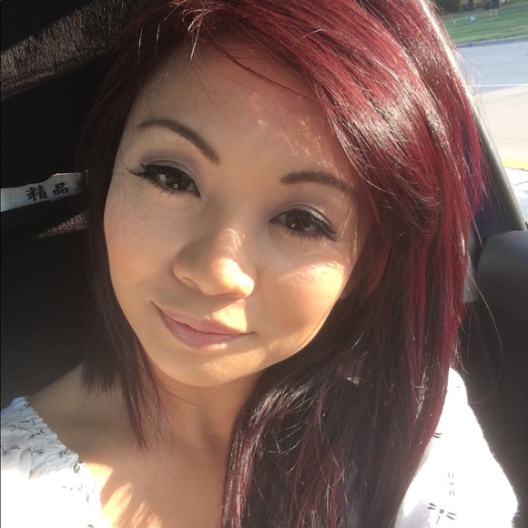 Meet your Posher, Tansy - Picture 1 of 1